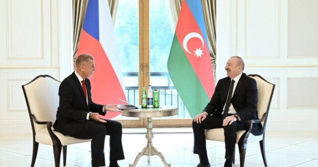 Qəbələdə Prezident İlham Əliyevin Çexiya Baş naziri ilə təkbətək görüşü keçirilib