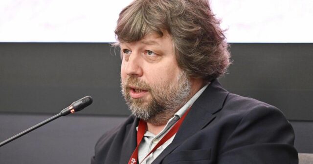 Ukraynanın ekstradisiya tələb etdiyi rusiyalı arxeoloq Polşa həbsxanasından AZAD EDİLDİ