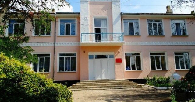 Şəkil çəkdirmək istəyərkən eyvan ÇÖKDÜ – 10 məktəbli XƏSARƏT ALDI