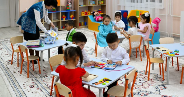 Bağçada ŞOK HADİSƏ: 4 yaşlı uşaqlara şübhəli iynələr VURULDU