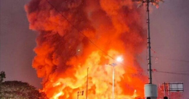 İndoneziyanın paytaxtında BÖYÜK YANĞIN: Bazar alovlar içində – FOTO/VİDEO İndoneziyanın paytaxtında BÖYÜK YANĞIN: Bazar alovlar içində – FOTO/VİDEO