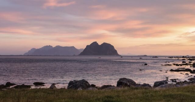 Norveçdə kimsəsiz adada sirli kişi cəsədi TAPILDI: Şəxsiyyətini müəyyən etmək üçün beynəlxq axtarış BAŞLANDI