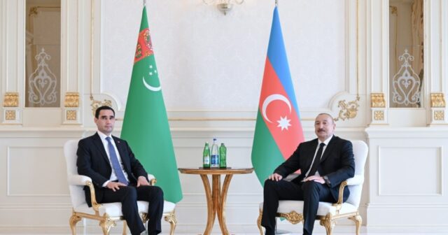 Prezident İlham Əliyevin Sərdar Berdiməhəmmədovla təkbətək görüşü olub Prezident İlham Əliyevin Sərdar Berdiməhəmmədovla təkbətək görüşü olub
