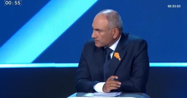 Paşinyan Respublika meydanında Azərbaycan dilindəki çıxışdan HİDDƏTLƏNDİ