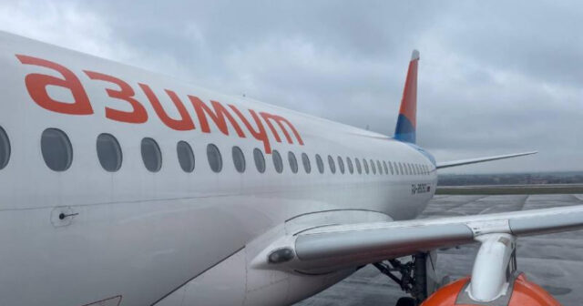 “Superjet 100” təyyarəsində TEXNİKİ QƏZA: Mühərrik qapağı qoparaq uçuş xəttinə DÜŞDÜ – FOTO “Superjet 100” təyyarəsində TEXNİKİ QƏZA: Mühərrik qapağı qoparaq uçuş xəttinə DÜŞDÜ – FOTO