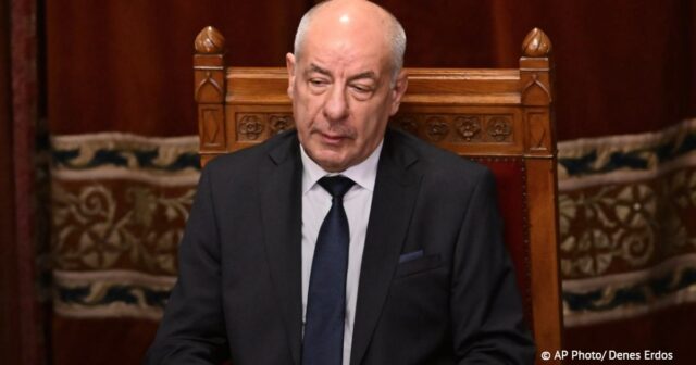 Peter Madyar: Prezident istefa verməsə, impeçment ediləcək Peter Madyar: Prezident istefa verməsə, impeçment ediləcək