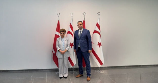 Tənzilə Rüstəmxanlı Suriyanın yeni seçilən deputatı Tarık Sulo Cevizcini təbrik edib Tənzilə Rüstəmxanlı Suriyanın yeni seçilən deputatı Tarık Sulo Cevizcini təbrik edib