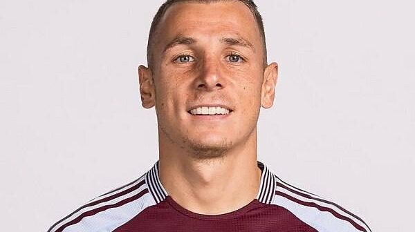 Fransada irqçi QALMAQAL: Ağ dərili futbolçu Lukas Din kütləvi təhqirlərə MƏRUZ QALDI Fransada irqçi QALMAQAL: Ağ dərili futbolçu Lukas Din kütləvi təhqirlərə MƏRUZ QALDI
