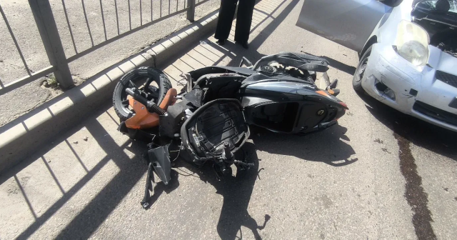Epilepsiya tutması keçirən motosikletçinin başı iti metal çəpərə KEÇDİ – VİDEO(18+)