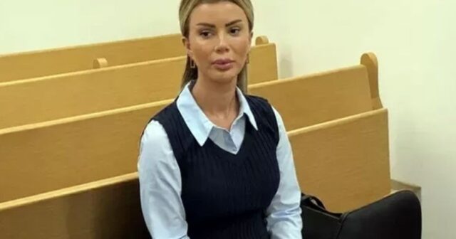 “Arzum” ləqəbli tiktoker məhkəmə zalında həbs edilib “Arzum” ləqəbli tiktoker məhkəmə zalında həbs edilib