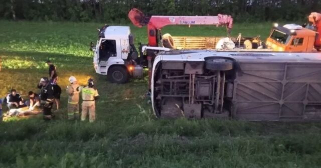 Tatarıstanda sərnişin avtobusu dərəyə AŞDI – Çoxlu sayda yaralı var