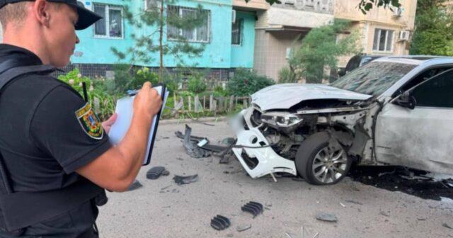 Odessada Ukrayna Hərbi Dəniz Qüvvələri zabitinin avtomobili PARTLADILDI – FOTO