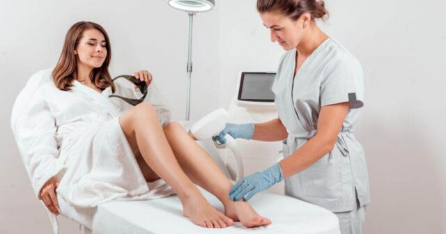 Gözəllik klinikasında KABUS: Lazer epilyasiyası qadının ayaqlarını TANINMAZ HALA SALDI – FOTO Gözəllik klinikasında KABUS: Lazer epilyasiyası qadının ayaqlarını TANINMAZ HALA SALDI – FOTO