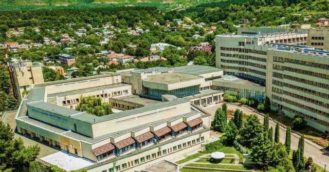 Günlüyü 350 manat olan otellərdə SU KƏSİLDİ: 3 mindən çox turist SUSUZ QALDI