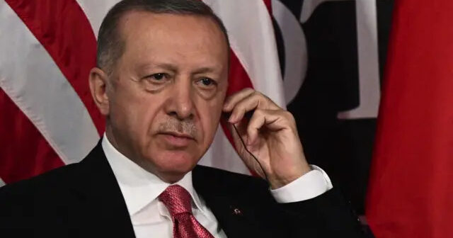 Türkiyədə deputat və məşhur jurnalist barəsində Ərdoğanı təhqir ittihamı ilə ARAŞDIRMA BAŞLANDI