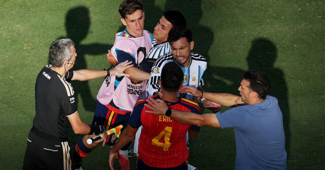FİFA-dan Argentina milisinə AĞIR ZƏRBƏ: Üç ulduz futbolçu CƏZALANDIRILDI FİFA-dan Argentina milisinə AĞIR ZƏRBƏ: Üç ulduz futbolçu CƏZALANDIRILDI