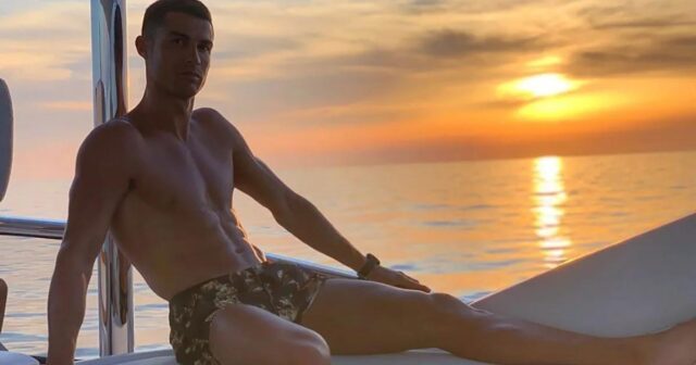 Kriştianu Ronaldo dəri xərçəngi riski ilə üz-üzədir – Onkoloq XƏBƏRDARLIQ ETDİ Kriştianu Ronaldo dəri xərçəngi riski ilə üz-üzədir – Onkoloq XƏBƏRDARLIQ ETDİ