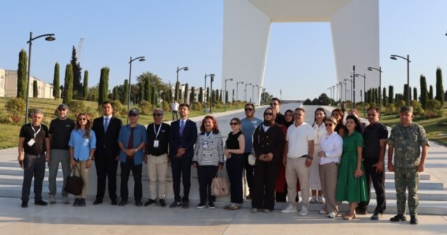 Türkiyənin media nümayəndələri Xankəndiyə səfər edib – FOTOLAR Türkiyənin media nümayəndələri Xankəndiyə səfər edib – FOTOLAR