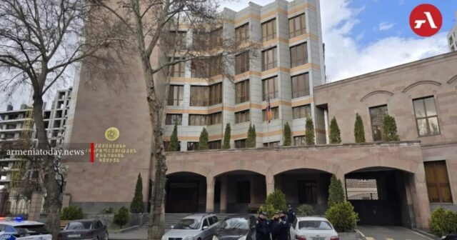 Ermənistanda polis əməkdaşı istintaqçılarla bağlı iş üzrə HƏBS EDİLDİ