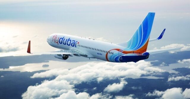 Təcili eniş etdikdən sonra Flydubai təyyarəsinin içərisindən çəkilmiş İLK GÖRÜNTÜLƏR – FOTO/VİDEO
