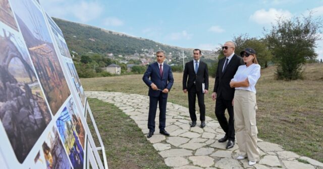 Prezident Şamaxıda Pir Ömər Sultan ziyarətgahında aparılan konservasiya işləri ilə tanış olub – FOTO Prezident Şamaxıda Pir Ömər Sultan ziyarətgahında aparılan konservasiya işləri ilə tanış olub – FOTO