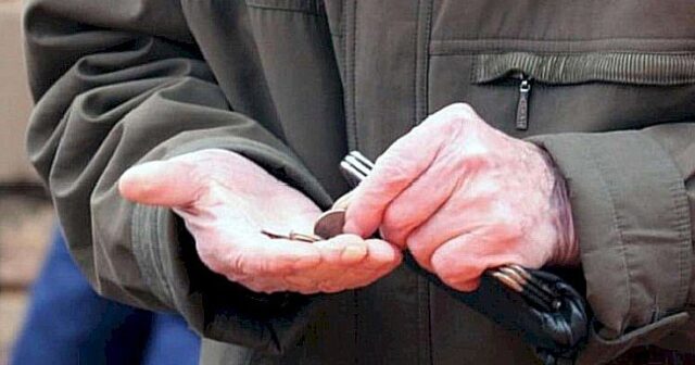 Türkiyədə 3 uşaq atası ağır maddi vəziyyətə görə EVTANAZİYA TƏLƏB ETDİ – FOTO Türkiyədə 3 uşaq atası ağır maddi vəziyyətə görə EVTANAZİYA TƏLƏB ETDİ – FOTO