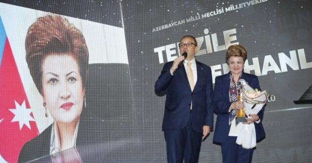 Tənzilə Rüstəmxanlı İstanbulda “İlin Qızıl Adamları” mükafatına layiq görülüb – FOTO/VİDEO