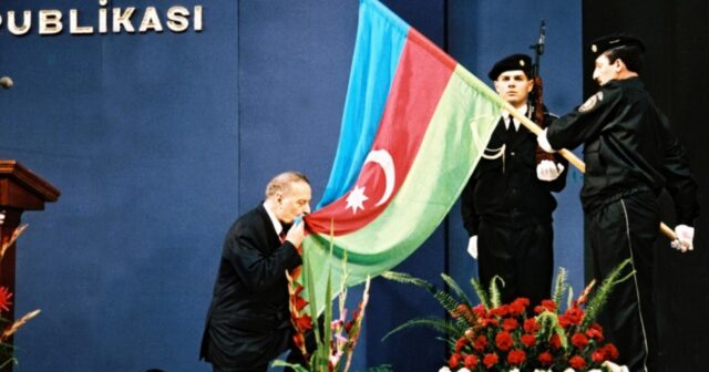 3 oktyabr – qələbə və şərəf salnaməsinin başlanğıc günü – Tənzilə Rüstəmxanlı yazır
