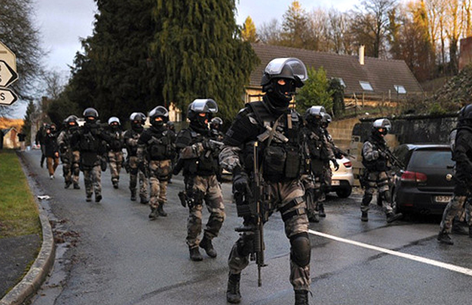 Fransada 5 terrorçu yaxalandı