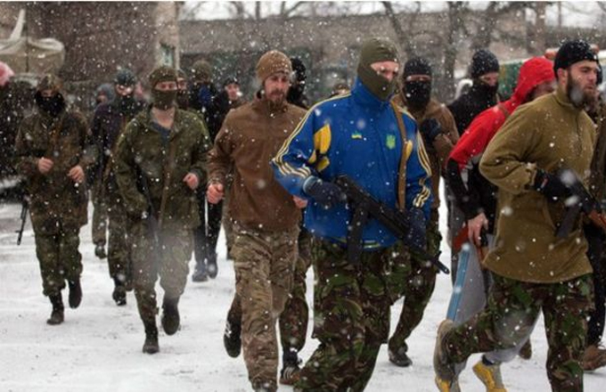 Mariupol ətrafında Ukrayna “könüllülərinin əks-hücumu”