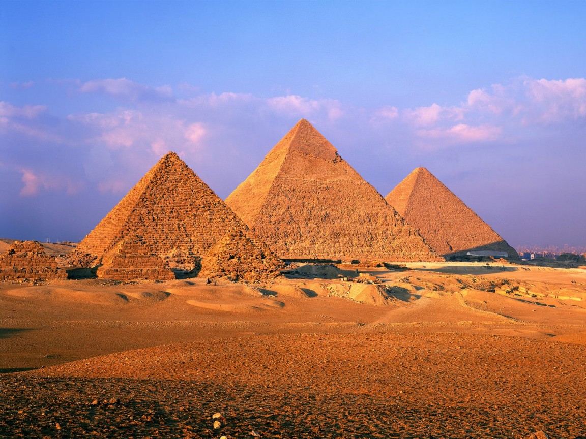 Küveytli din xadimi Misir piramidalarını dağıtmağı təklif edib