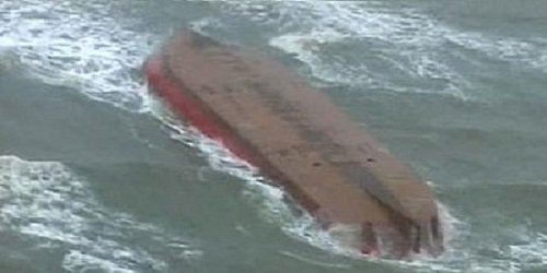Aralıq dənizində gəmi batdı: 400 ölü