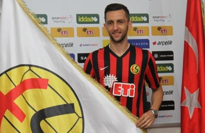 Muarem Muarem rəsmən “Eskişehirspor”da