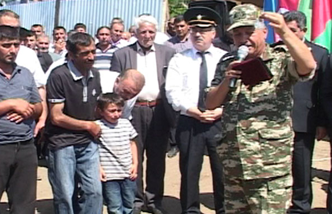 Şəhidin medalı ailəsinə təqdim olunub