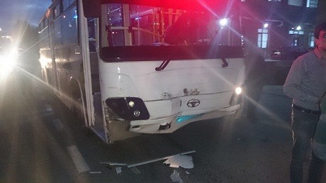 Sərnişin avtobusu qəza törətdi