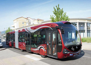 Bakıya 18 metrilk sərnişin avtobusu gətirilib