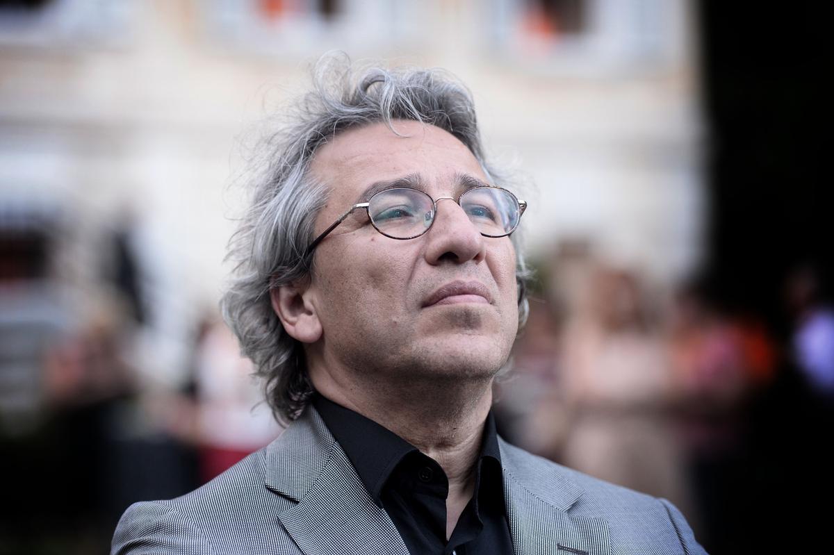 Can Dündar həbs olundu