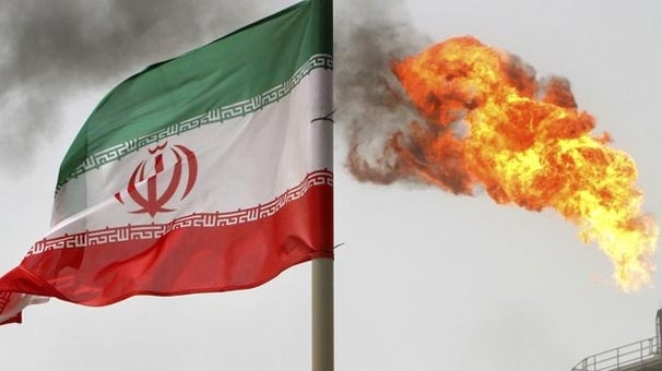 İran rəsmisi: “İnqilabın ildönümündə nümayiş etdiriləcək raket düşmənlərimizi təəccübləndirəcək”