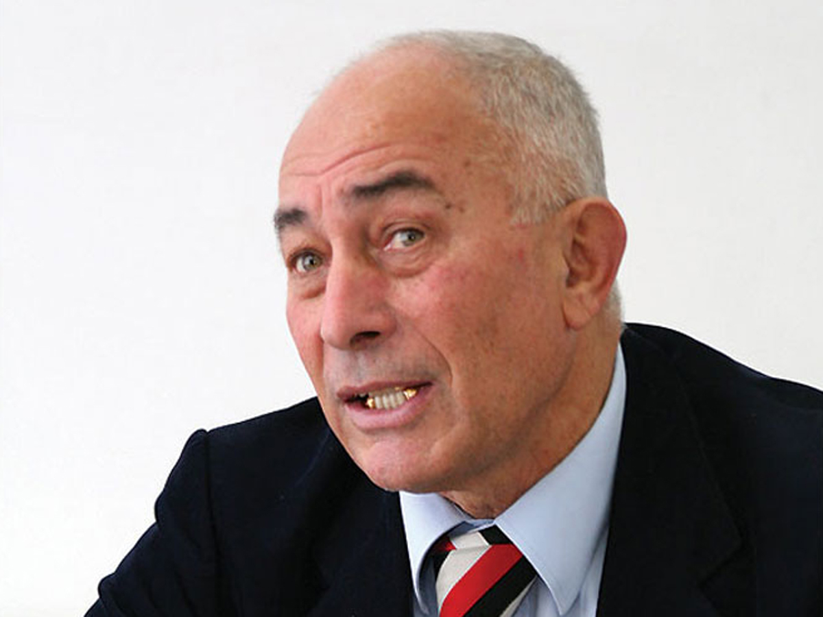 “Neftçi”nin veteran futbolçusu vəfat edib