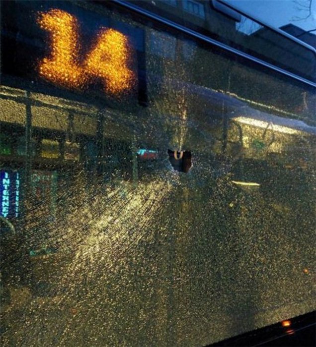 Bakıda “BakuBus” avtobuslarına hücum oldu (FOTO)