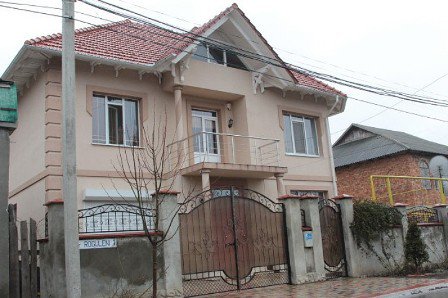 Milli Bank sədrinin evinə qumbara atıldı