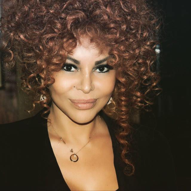 Aygün İlhaməyə şeir yazdı