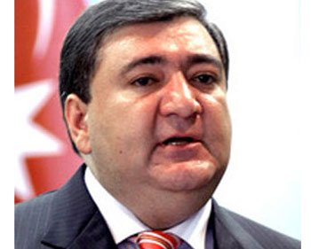 Nazir müşavirlərinin sayını azaldıb