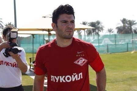 Almaniyalı futbolçu türk bayrağına görə rus klubunu tərk etdi – VİDEO