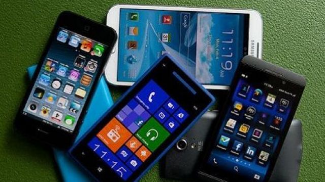 Nazirlikdən mobil telefon satanlara XƏBƏRDARLIQ