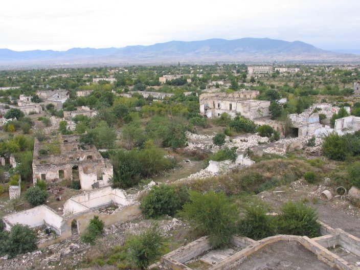 Belçikalı rejissor Ağdamın xarabalıqlarını çəkib