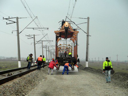 Əlikən-Ucar dəmir yolu sökülür – FOTO