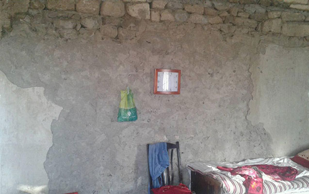 Məcburi köçkünün evi qəzalı vəziyyətdədir – Şikayət