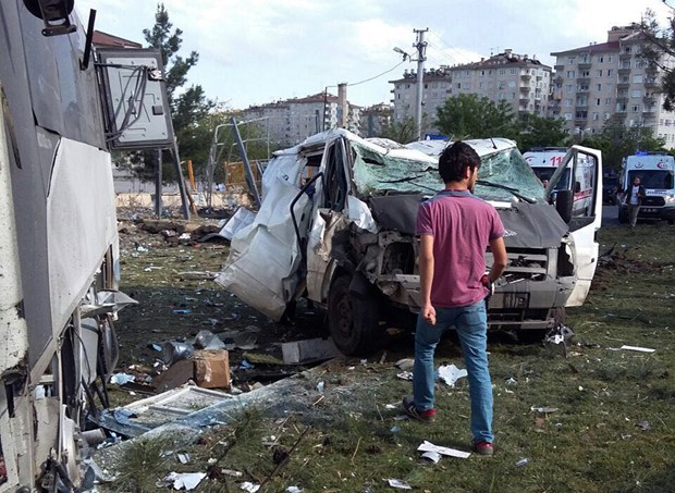 Türkiyədə daha bir terror: 3 ölü, 45 yaralı – VİDEO