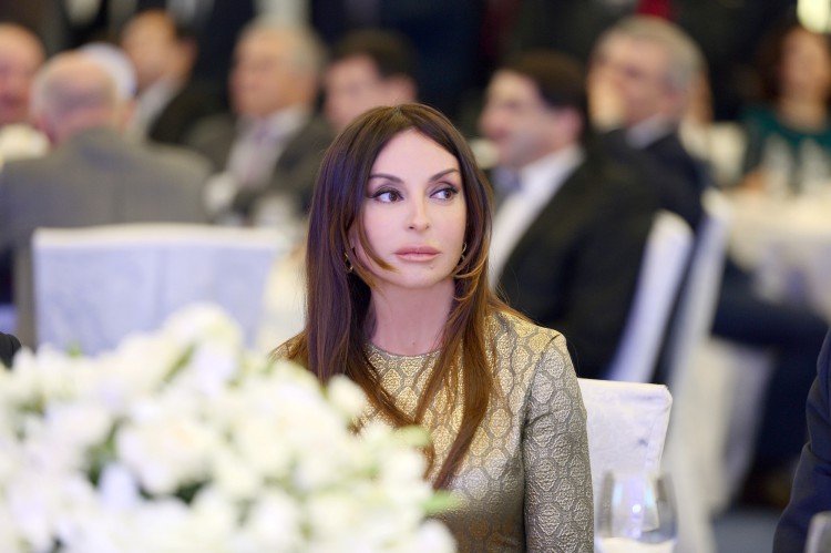 Mehriban Əliyeva “Qızıl ürək” beynəlxalq mükafatına layiq görülüb